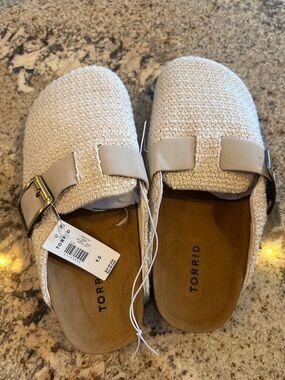 Torrid Cream Knit Buckle Slip-On Mule Buckle Clog Shoes 9.5